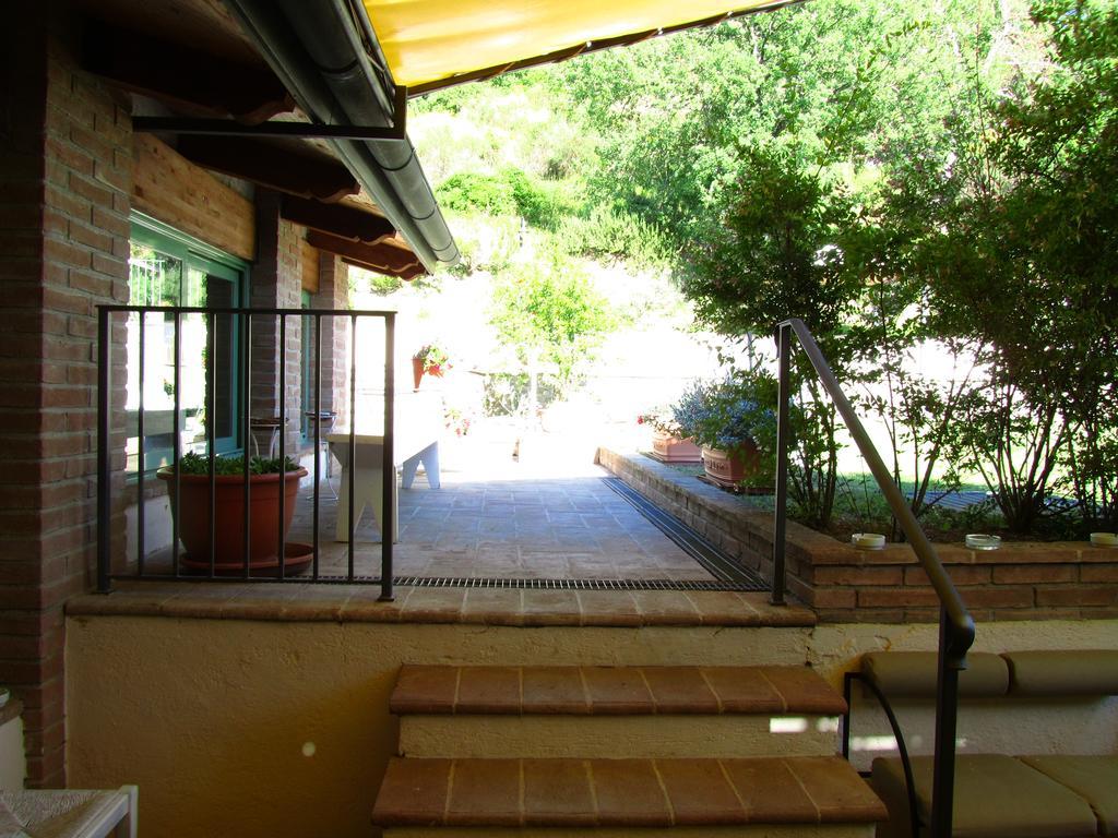Le Torracce Agriturismo Olistico Valfabbrica Bagian luar foto