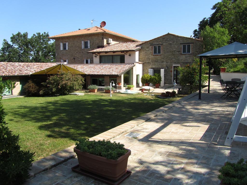 Le Torracce Agriturismo Olistico Valfabbrica Bagian luar foto