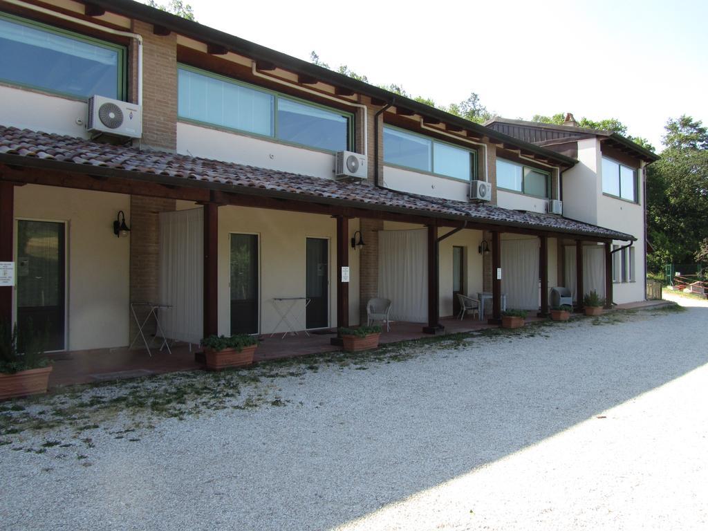 Le Torracce Agriturismo Olistico Valfabbrica Bagian luar foto